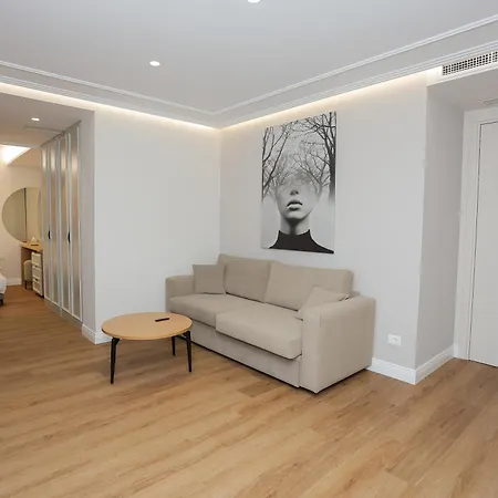 Exclusive Luxury & Free Parking