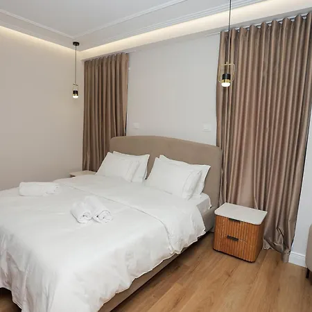 Exclusive Luxury & Free Parking Апартаменты Тирана