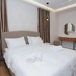 Exclusive Luxury & Free Parking