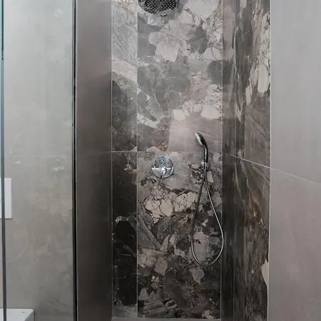 Appartamento Exclusive Luxury & Free Parking Tirana