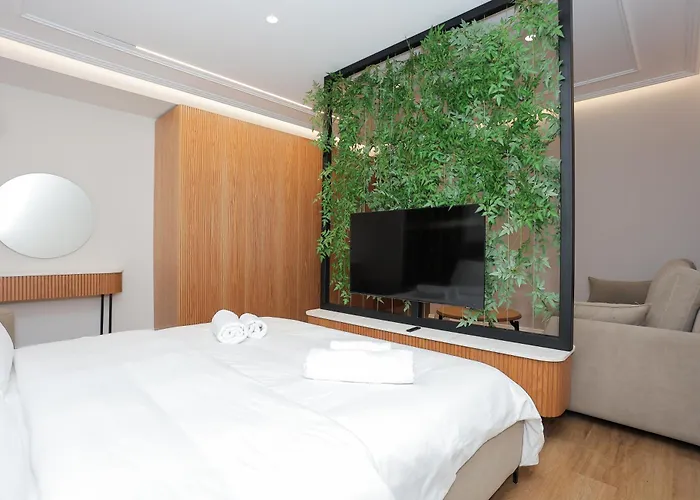 Exclusive Luxury & Free Parking Apartment *