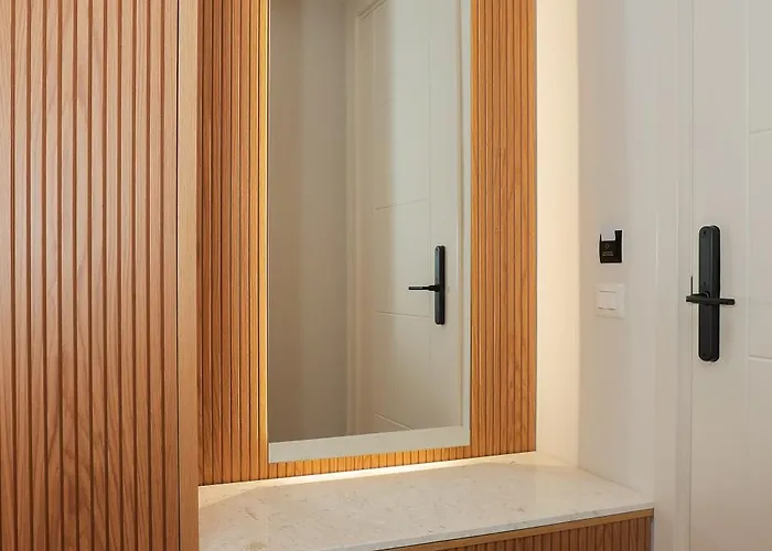 Exclusive Luxury & Free Parking Apartment Tirana